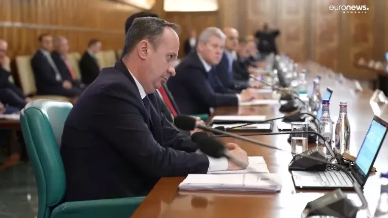 Guvernul merge mai departe cu "oferta" pentru profesori