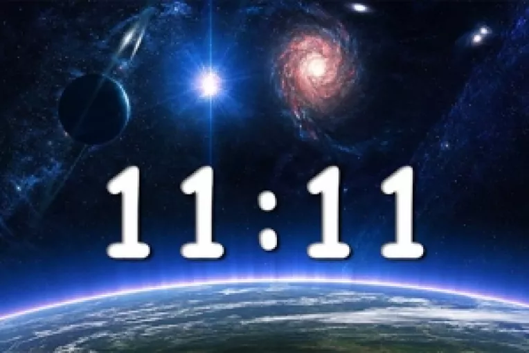 NUMEROLOGIE: 1111 este folosit de fiintele divine pentru a ne ajuta sa alegem calea corecta, pentru a ne lumina viata