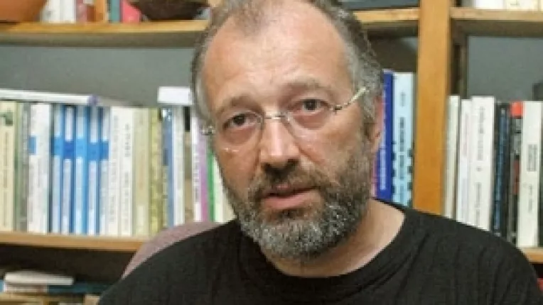 Prioritatea PDL: Dosirea dosarelor si actelor compromitatoare din ministerele care vor fi cedate USL