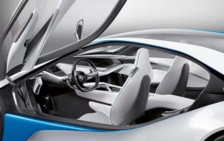 Protejat electromagnetic: Autombobilul ecologic al secolului 21, la Dacia Renault?