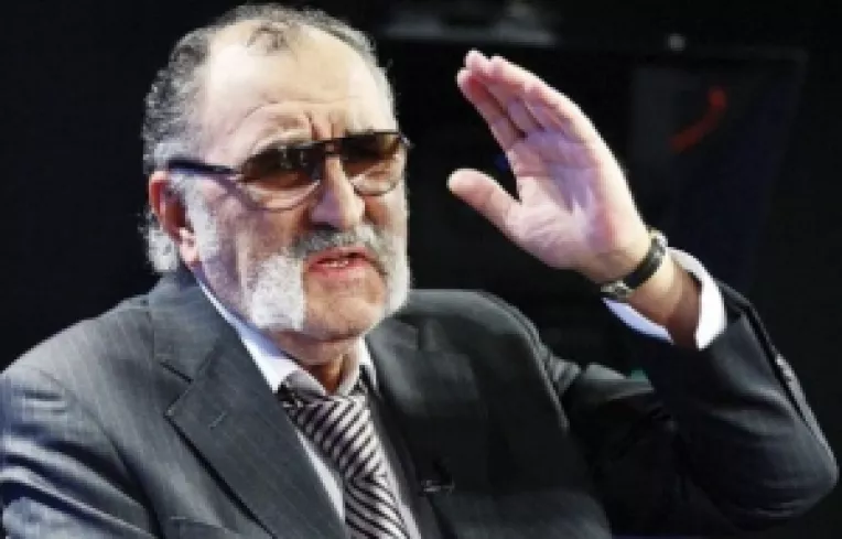 ProTV: Omul de afaceri Ion Tiriac, fost mare sportiv, este pro-Victor Ponta in turul al doilea al prezidentialelor